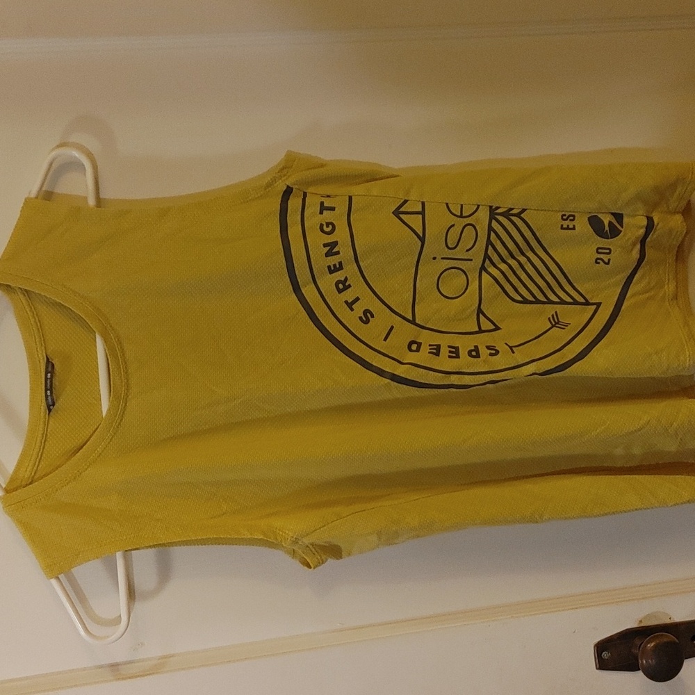 Oiselle NWOT Fly out Crest Muscle Tank In Marigold Yellow
